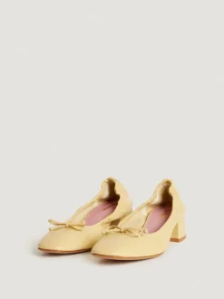 Rouje Shoes<NICOISE Pumps CUIR SABLE