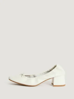 Rouje Shoes<NICOISE pumps Cuir Blanc